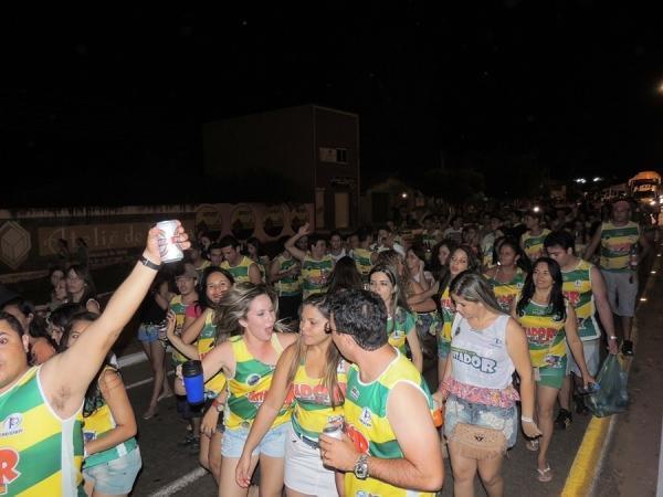 Fotos: 1ª noite do carnaval de Pedro II - Imagem 28