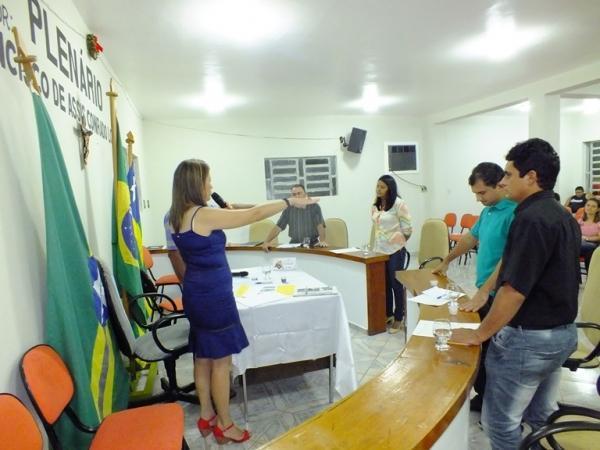 Suplente assume cargo na câmara de vereadores de Dom Expedito Lopes - Imagem 13