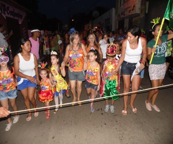 “Os Anjinhos” anima ruas de Elesbão Veloso - Imagem 3