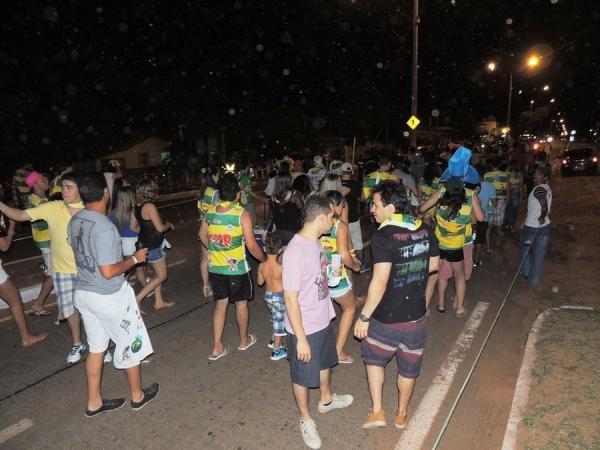 Fotos: 1ª noite do carnaval de Pedro II - Imagem 12