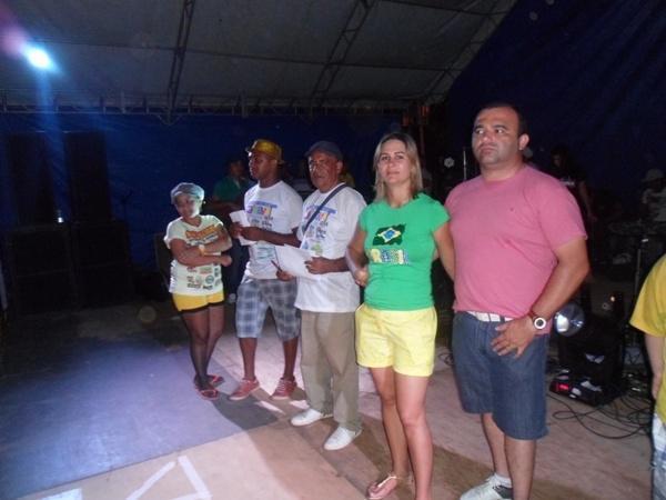 Carnaval 2014: Foliões lotaram a o corredor da folia primeira noite de carnaval - Imagem 15