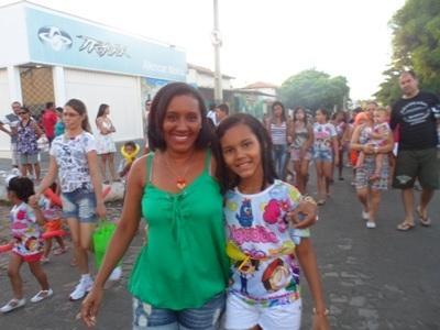 Carnaval 2014: Bloco Infantil Algodão Doce leva multidão as ruas de Valença - Imagem 23