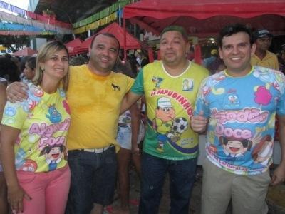 Carnaval 2014: Bloco Infantil Algodão Doce leva multidão as ruas de Valença - Imagem 3