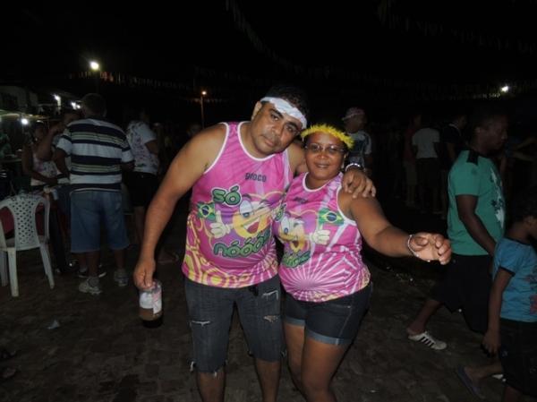 Confira os melhores cliques do 1ª dia de carnaval 2014 em Curralinhos  - Imagem 28
