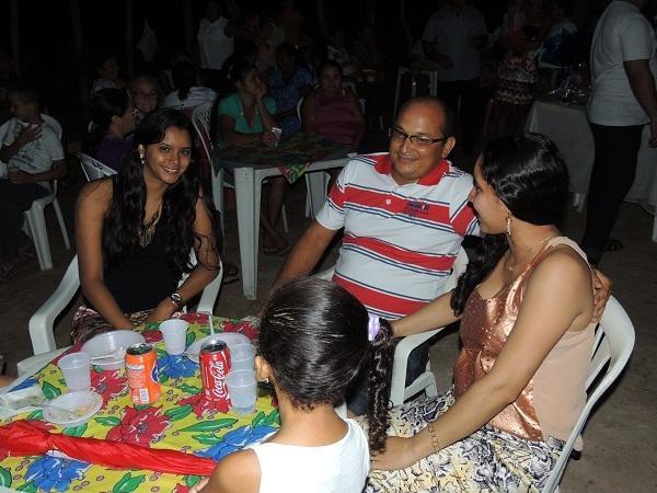              Festejo de São José é encerrado com uma “chuva de fé ’’ no bairro Cachoeira - Imagem 3