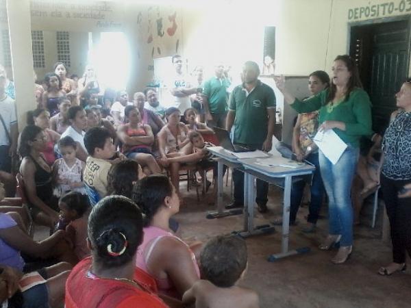 Escola Roberto José de Santana premia os 10 melhores alunos do mês de fevereiro - Imagem 7