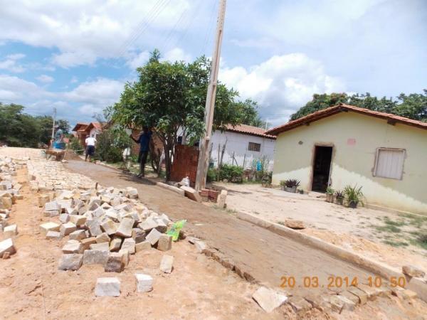 Rua Piripiri Bairro São José recebe calçamento - Imagem 4