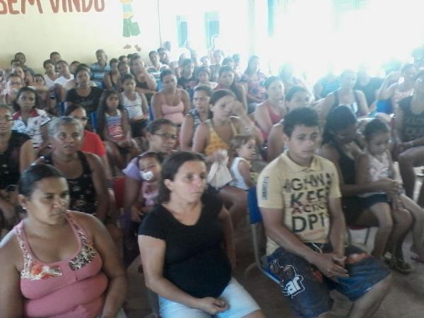 Escola Roberto José de Santana premia os 10 melhores alunos do mês de fevereiro - Imagem 3