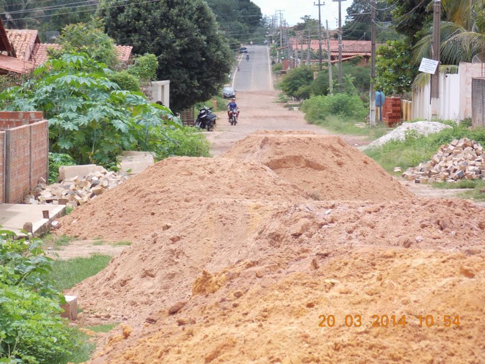 Rua Domingos Lopes receberá complemento do calçamento