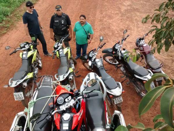  Polícia de Campo Maior apreende 15 motocicletas clonadas