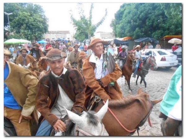Festejo de São José em Inhuma reúne milhares de fiéis  - Imagem 77