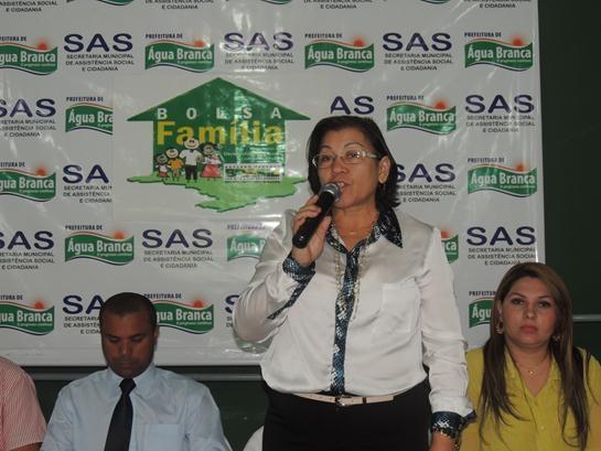 Está sendo realizado em Água Branca o II Mutirão de informações do Programa Bolsa Família - Imagem 4