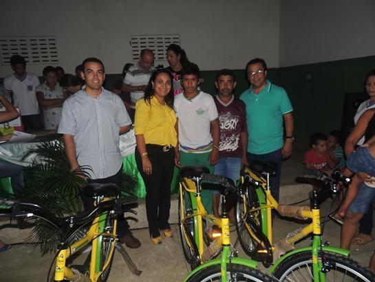 Prefeitura de Água Branca e Secretaria de Educação entregam bicicletas do Programa Pedala Piauí - Imagem 6