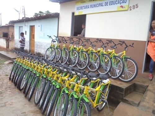 SME faz entrega das bicicletas do programa pedala Piauí no município de Arraial -PI - Imagem 1