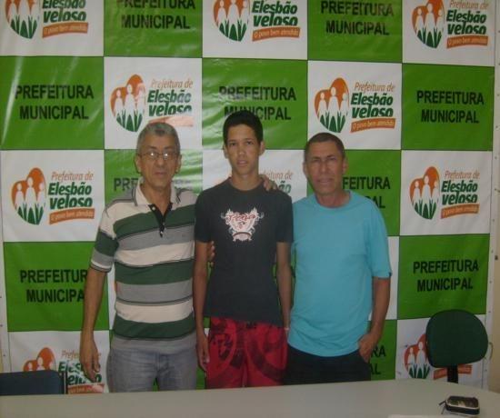 Jovens talentos do futebol elesbonense são destaques na Escolinha do Zico  - Imagem 4