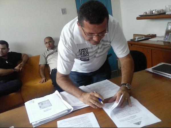 Expedida Ordem de Serviço para construção de uma quadra poliesportiva coberta em Itainópolis - Imagem 5