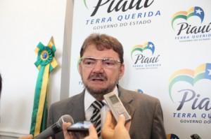 Governador admite pela 1a vez que renuncia saio com dever cumprido.
