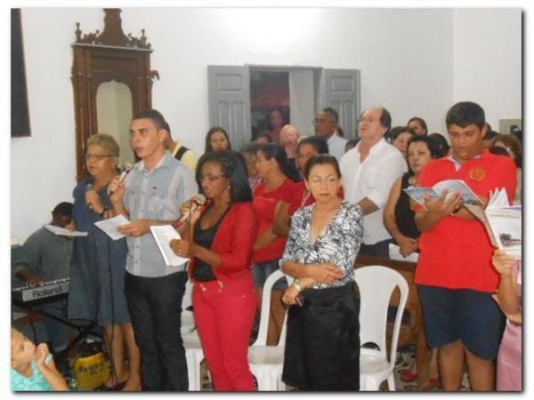 Festejo de São José em Inhuma reúne milhares de fiéis  - Imagem 8