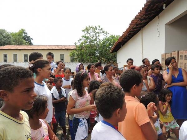 secretaria de Educação fez a entrega de 60 bicicletas em Curralinhos - Imagem 4