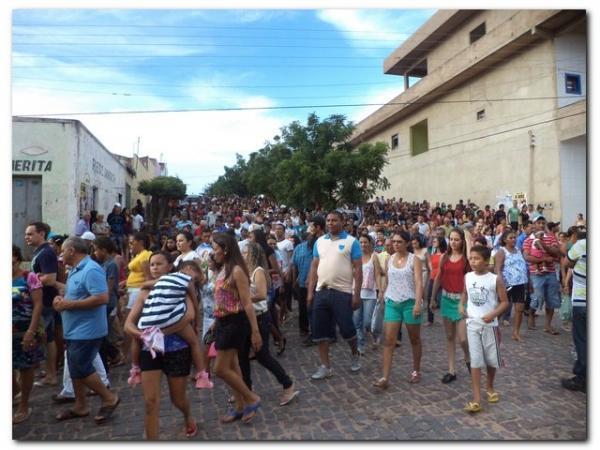 Festejo de São José em Inhuma reúne milhares de fiéis - Imagem 18