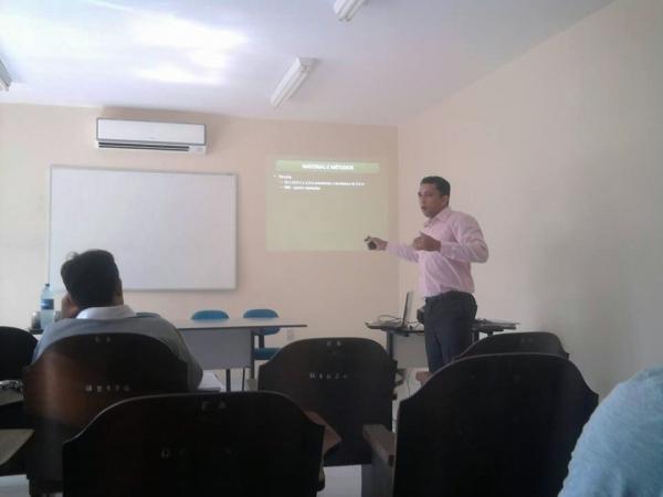 Professor de Agronomia da Uespi de Picos defende Tese de Doutorado - Imagem 1