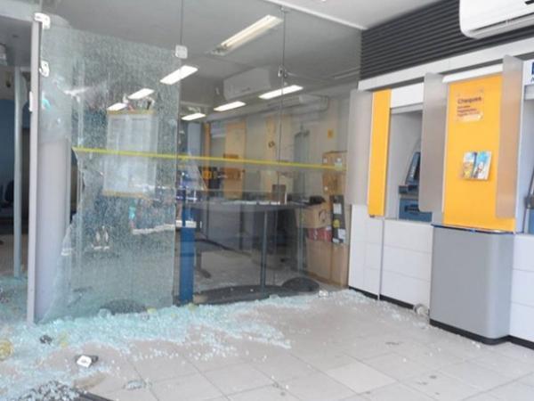 Banco do Brasil de Simões continua sem funcionar após assalto - Imagem 1