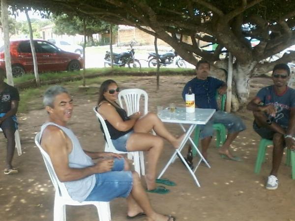 Pescadores da colônia e amigos em ação comunitária no açude laranjeiras. - Imagem 3