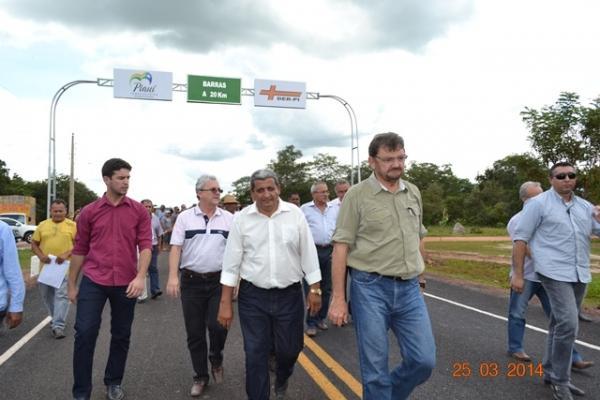 Governador visita obras em andamento no município de Boa Hora - Imagem 73
