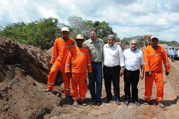 Governador visita obras em andamento no município de Boa Hora - Imagem 13