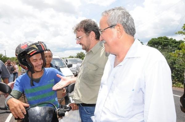 Governador visita obras em andamento no município de Boa Hora - Imagem 30