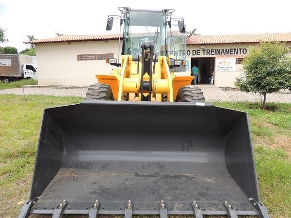 Prefeitura de Monsenhor Gil adquire máquina através do PAC 2 - Imagem 11