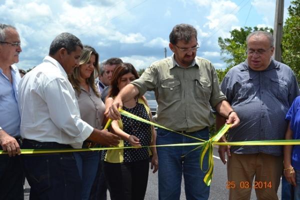 Governador visita obras em andamento no município de Boa Hora - Imagem 80