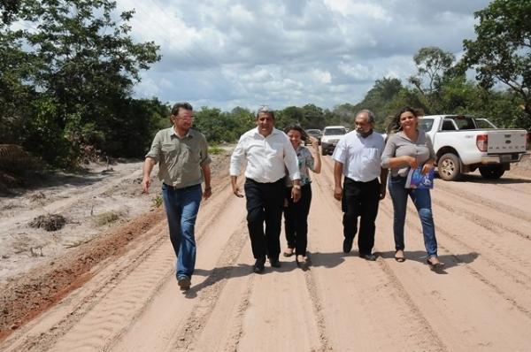Governador visita obras em andamento no município de Boa Hora - Imagem 9