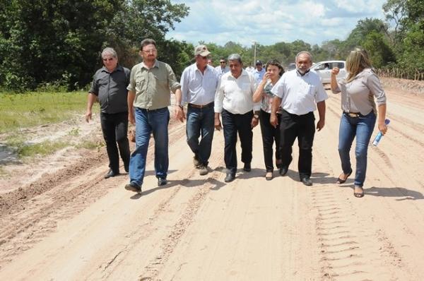 Governador visita obras em andamento no município de Boa Hora - Imagem 6