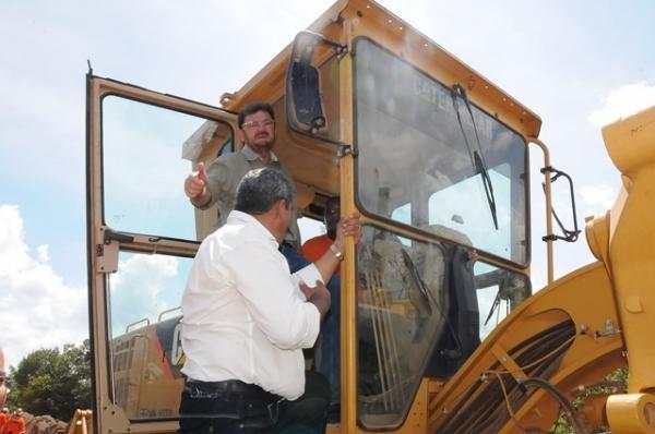 Governador visita obras em andamento no município de Boa Hora - Imagem 20