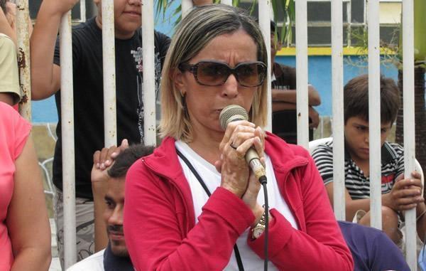 Prefeito Tintin assina contrato de adesão ao Plano Municipal de Educação - Imagem 1