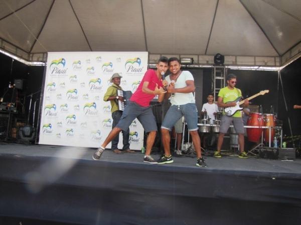 Prefeitos participam de inauguração de rodovia em Monte Alegre - Imagem 11