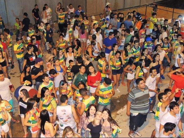 2ª noite, público vai a loucura com Chicabana e Ipede - Imagem 5