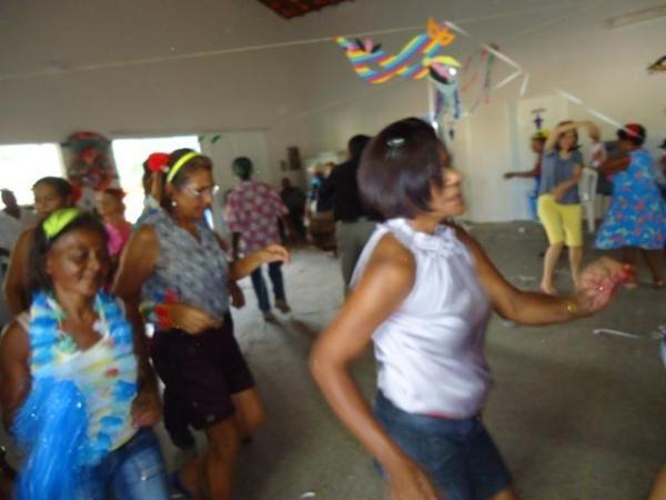 Secretária Municipal de Assistência Social Realizou Carnaval da Melhor Idade - Imagem 37