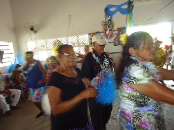 Secretária Municipal de Assistência Social Realizou Carnaval da Melhor Idade - Imagem 74