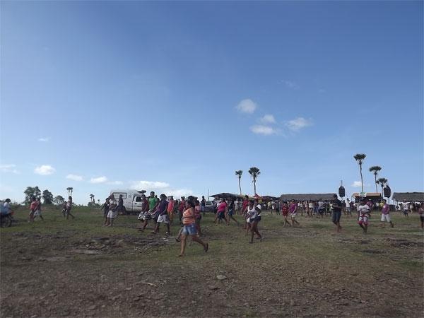 FOTOS: Genival Santos faz a alegria dos foliões no 2º dia de Carnaval de Caxingó - Imagem 8