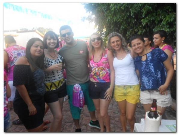 Blocos Beija Eu e Só Amigos deixam as pessoas fascinadas ao desfilarem pelas ruas de Inhuma - Imagem 58