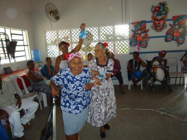 Secretária Municipal de Assistência Social Realizou Carnaval da Melhor Idade - Imagem 84