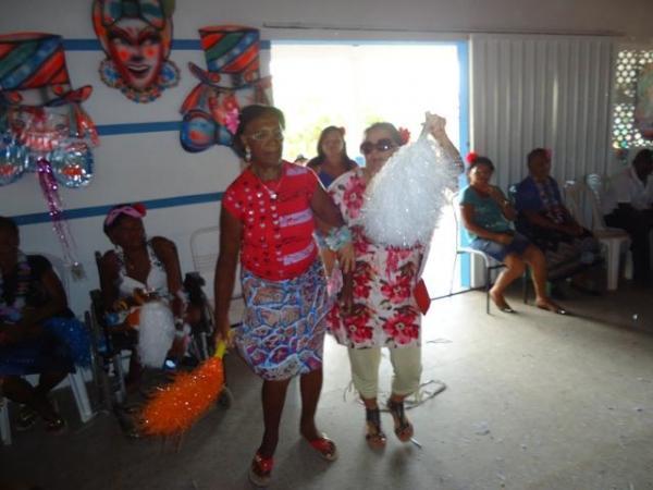 Secretária Municipal de Assistência Social Realizou Carnaval da Melhor Idade - Imagem 88