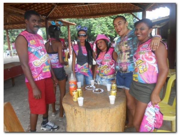 Blocos Beija Eu e Só Amigos deixam as pessoas fascinadas ao desfilarem pelas ruas de Inhuma - Imagem 40