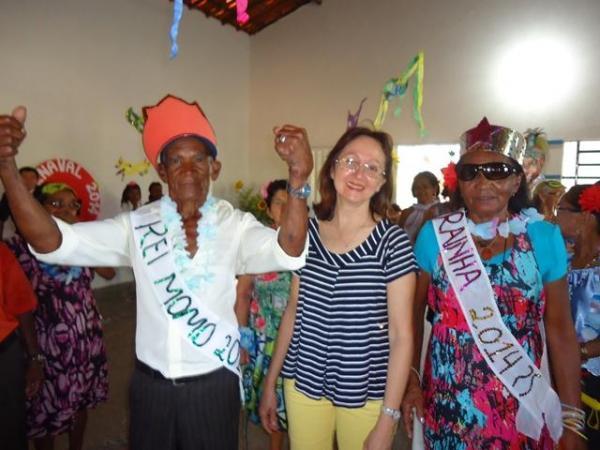 Secretária Municipal de Assistência Social Realizou Carnaval da Melhor Idade - Imagem 49