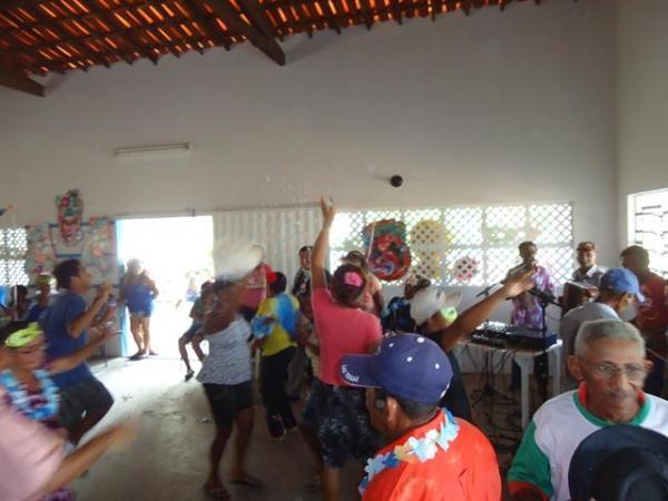 Secretária Municipal de Assistência Social Realizou Carnaval da Melhor Idade - Imagem 86