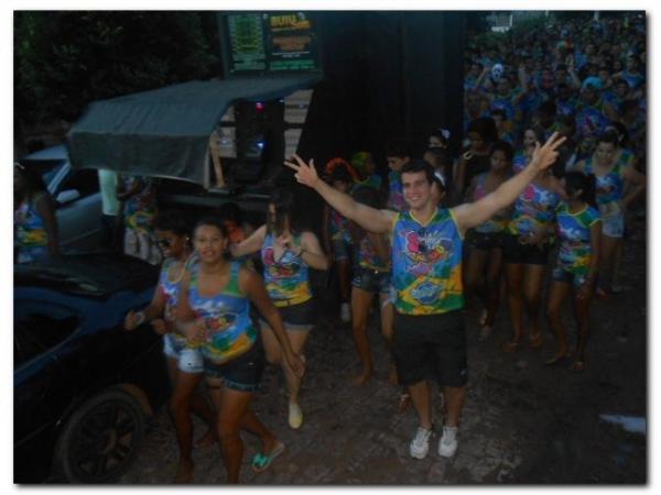 Blocos Beija Eu e Só Amigos deixam as pessoas fascinadas ao desfilarem pelas ruas de Inhuma - Imagem 99