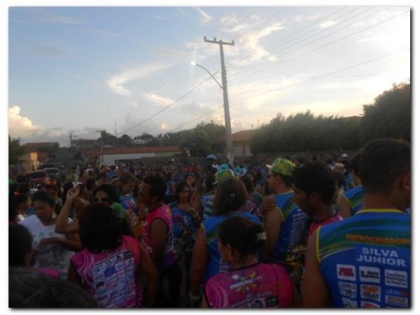 Blocos Beija Eu e Só Amigos deixam as pessoas fascinadas ao desfilarem pelas ruas de Inhuma - Imagem 82