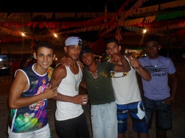 Carnaval 2014: Animação, segurança e tranqüilidade marca a 2ª noite de folia em Valença - Imagem 14